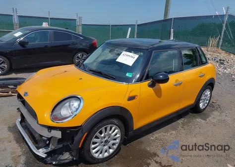 2016 Mini Hardtop Cooper z USA, uszkodzony, nr VIN WMWXU1C53G2D08424
